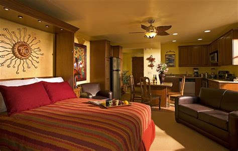 Hotel Rooms and Suites in Avila Beach at The Avila la Fonda Hotel