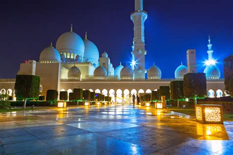 Top 10 Abu Dhabi Tourist Attractions | ExpatWoman.com