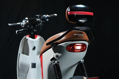 Honda H1 - Electric Scooter 2024