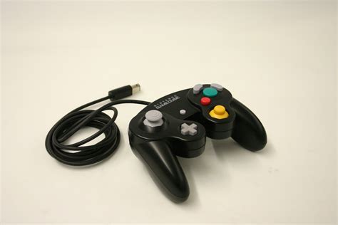 File:Nintendo game cube controller.JPG - Wikimedia Commons