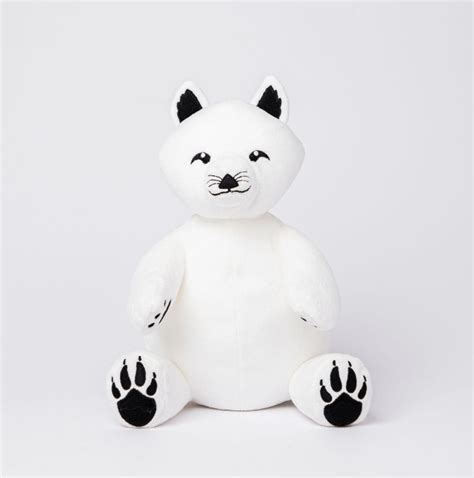 Nanook the Arctic Fox - Eco Friendly Plushie Made from Recycled Plastic – Sustainimals