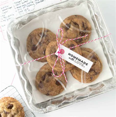 5 EASY Cookie Packaging Ideas (+ free printables!) - Design Eat Repeat