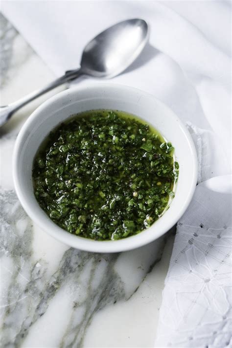 Traditional Argentinian Chimichurri Sauce 🍃 - gnom-gnom