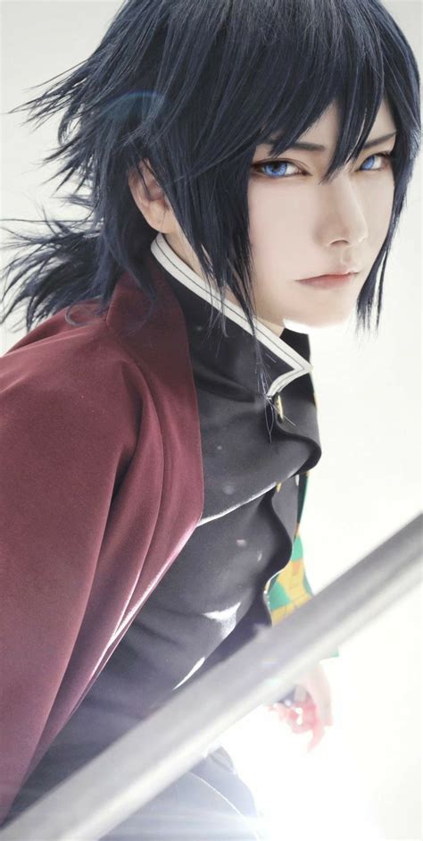 Pin by 🌸 かまど ねこ 🌸 on Giyuu Tomioka | Naruto cosplay, Kny cosplay ...