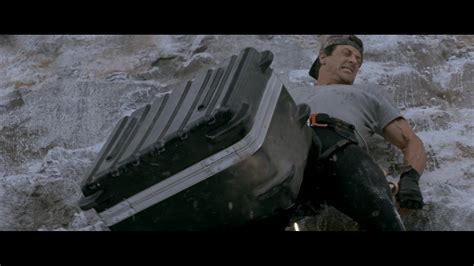 Cliffhanger – Blu-ray Screenshots | HighDefDiscNews