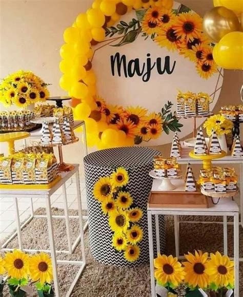 Pin by Lucy Campos on Fiesta y vestidos de XV años | Sunflower birthday parties, Sunflower party ...