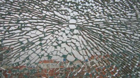 Types Of Glass Cracks - Unity Metal