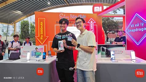 Sinh viên các trường đại học mua được Redmi 12 với giá chỉ 16.000đ tại Xiaomi Campus Tour