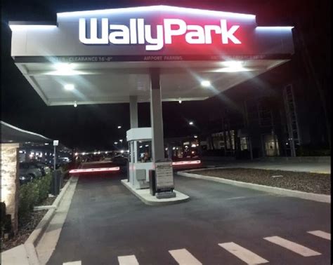 WallyPark Premier Airport Parking at Chicago Chicago O'Hare (ORD ...