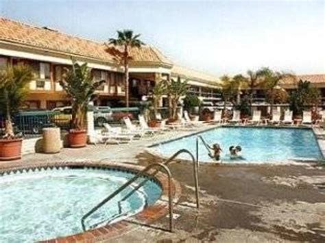 Best Price on Tropicana Inn & Suites in Anaheim (CA) + Reviews