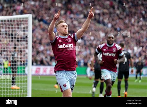 West Ham United's Jarrod Bowen celebrates scoring their side's second ...