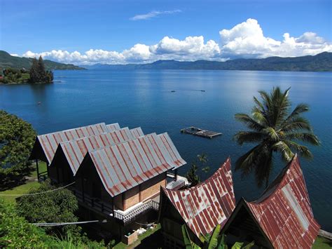 Lake Toba in Legend | M - Explorer