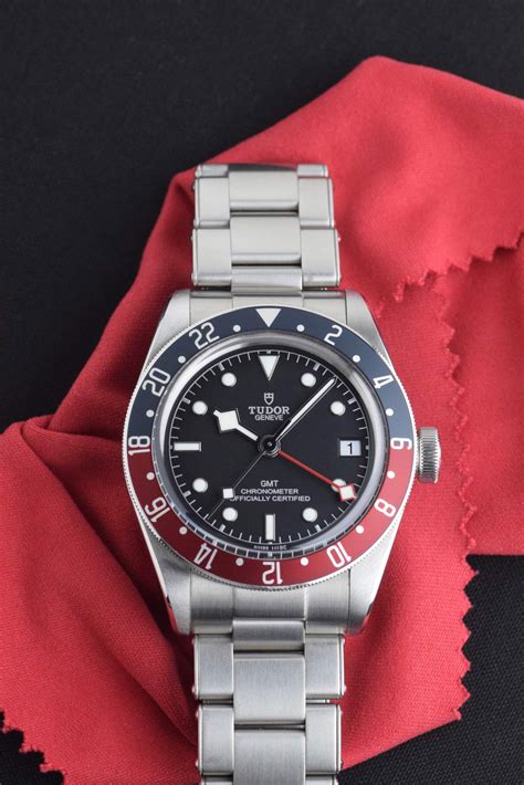 REVIEW: Tudor Black Bay GMT