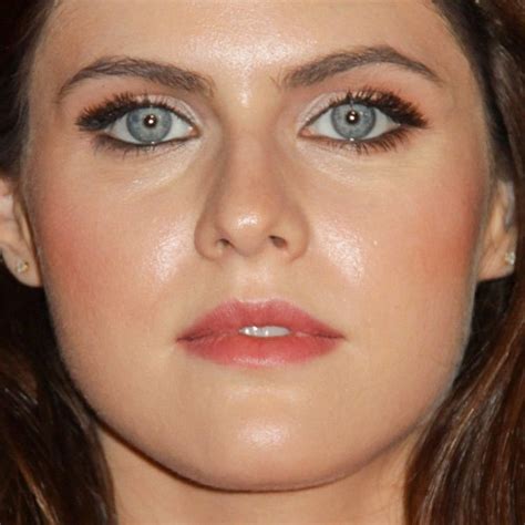 Alexandra Daddario's Makeup Photos & Products | Steal Her Style