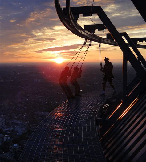 CN Tower/La Tour CN on Twitter: "Book your EdgeWalk at sunset and enjoy this incredible view ...