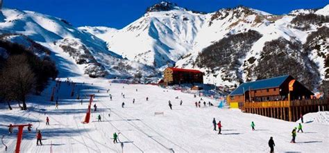 Centro invernal de Chillán / Ski Resort located in the southern city of ...