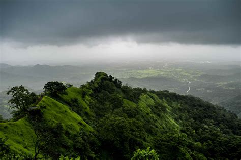 The Epic Monsoon Season in India: All You Need to Know