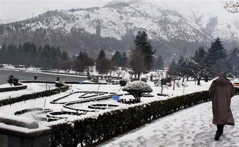 Jammu And Kashmir: Highest Snowfall In 10 Years, Highway Shut For 4 Days