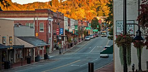 Exploring Downtown Boone NC: Restaurants, Shopping & More - Blue Ridge ...