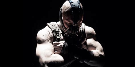 Dark Knight Rises: 10 Things You Didn't Know About Tom Hardy's Bane