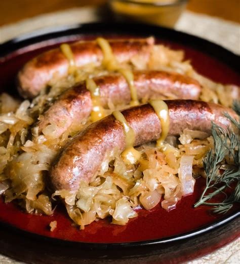 Bratwurst and sauerkraut - Wildbrine