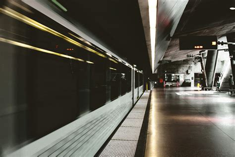 Empty Subway Train · Free Stock Photo