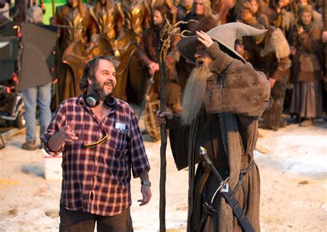 Behind the scenes: Peter Jackson and Ian McKellen on the set | Cultjer