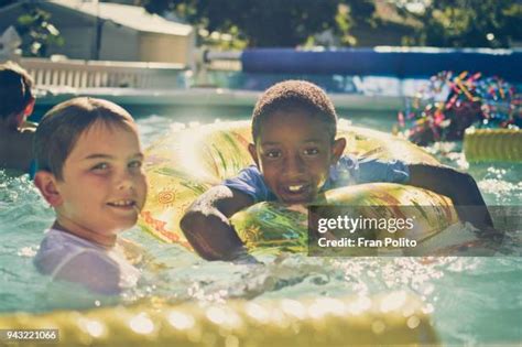 Black Family Pool Party Photos and Premium High Res Pictures - Getty Images