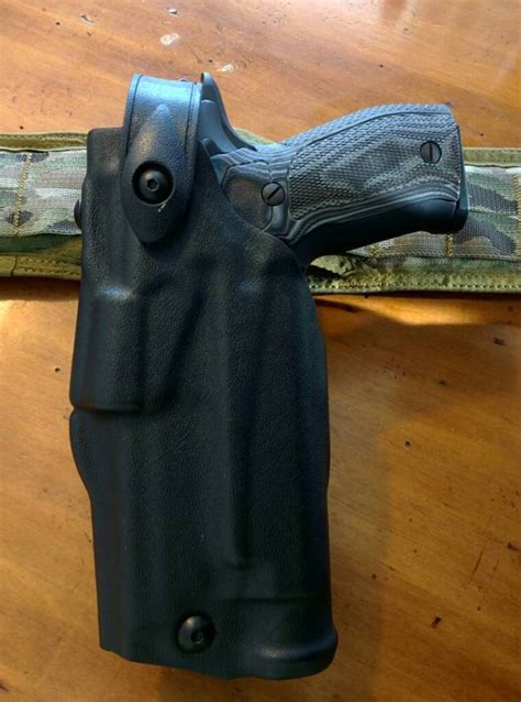 Sig Sauer P226 Holster With Light Safariland | Shelly Lighting