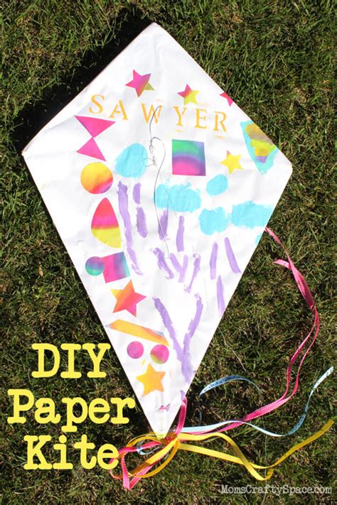 Kids Craft: DIY Paper Kite - Happiness is Homemade