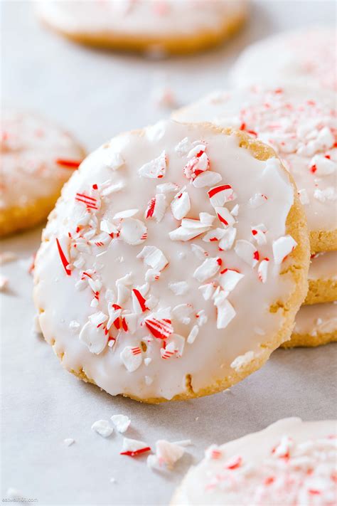 Easy Peppermint Christmas Shortbread Cookies | Chocolate cookie recipes, Shortbread cookies ...