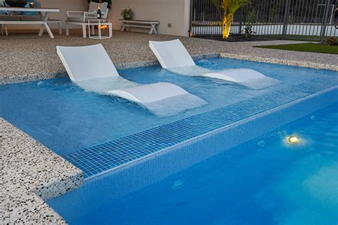 Aqua Ledge - 7’8” x 14’4” - Aqua Technics Pools