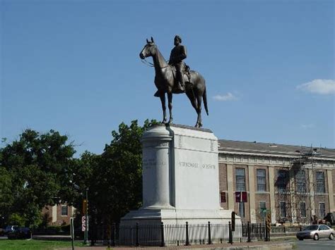 Monument Avenue (Richmond) - 2018 All You Need to Know Before You Go ...