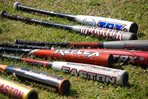 Aluminum Vs Wood Bats: Pros And Cons Of Each - Stick & Bat