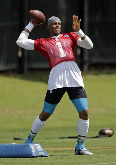 AP Source: Panthers, Cam Newton contract talks continue - Breitbart