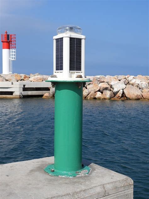 South coast of France - BANYULS-SUR-MER - NW Jetty - Head light - World of Lighthouses
