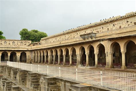 The Chand Baori - A Spectacular Stepwell in Rajasthan, India - HubPages