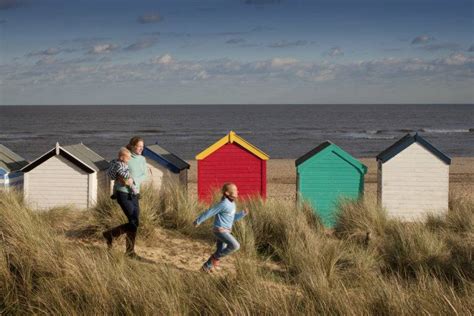 Top 10 family beaches in Norfolk, Suffolk, Essex, East of England | Visit East of England