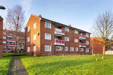 Kings Drive, Wembley Park, Wembley, HA9 2 bed flat - £350,000