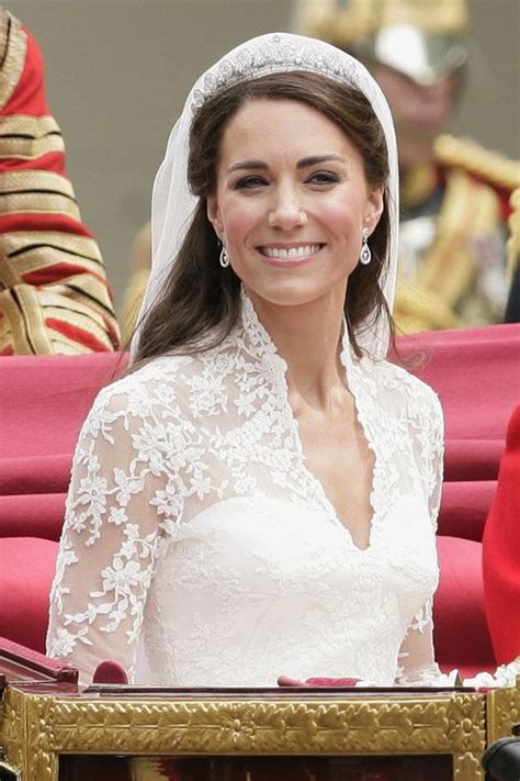 10 Things You Didn't Know About Kate Middleton's Wedding Dress - Sarah ...