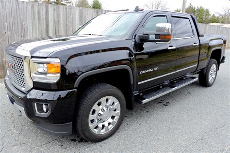 Used 2017 GMC Sierra 2500hd Denali Crew Cab 4WD For Sale ($34,900 ...