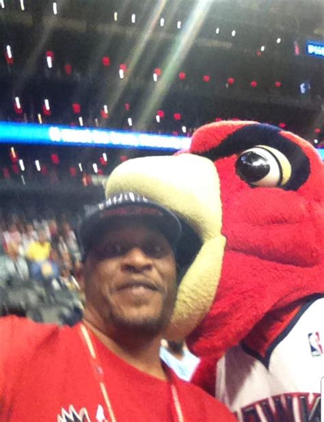 Atlanta Hawks Mascot - Harry The Hawk Harrythehawk Twitter / Harry the ...