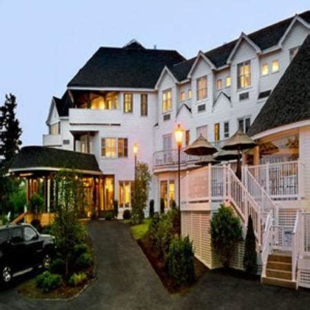 The Wolfeboro Inn (NH) 2017 Hotel Review - Family Vacation Critic