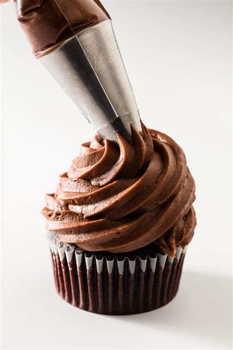 Perfect Chocolate Cream Cheese Frosting | Cupcake Project