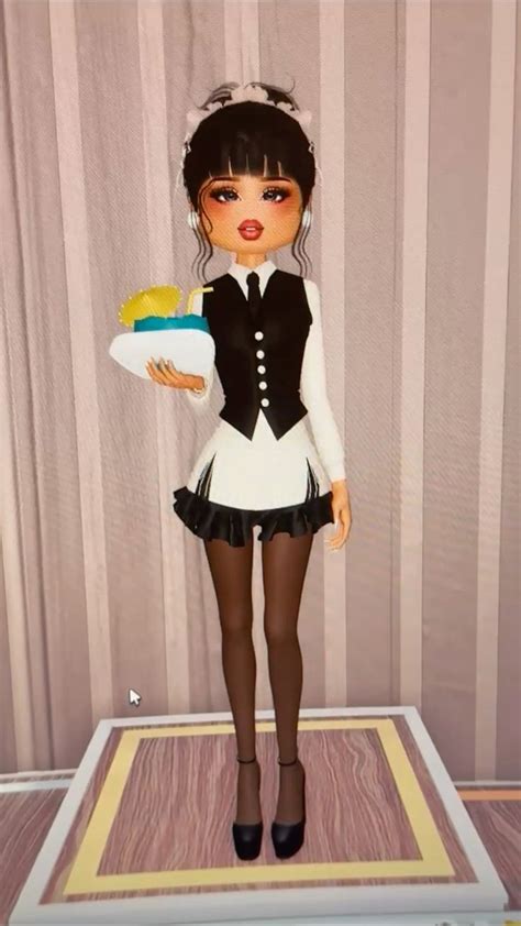 Dress to impress (theme: retail worker, waitress, restaurant worker) in ...