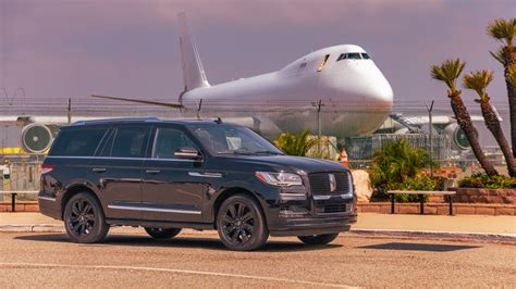 Is the Lincoln Navigator Really Worth $20K More Than a Ford Expedition? - Ford-Trucks.com