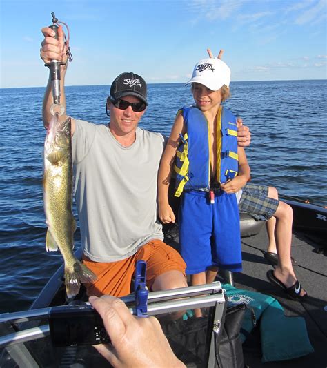 Leisure Outdoor Adventures: Mille Lacs Lake walleye guide: Big smiles ...