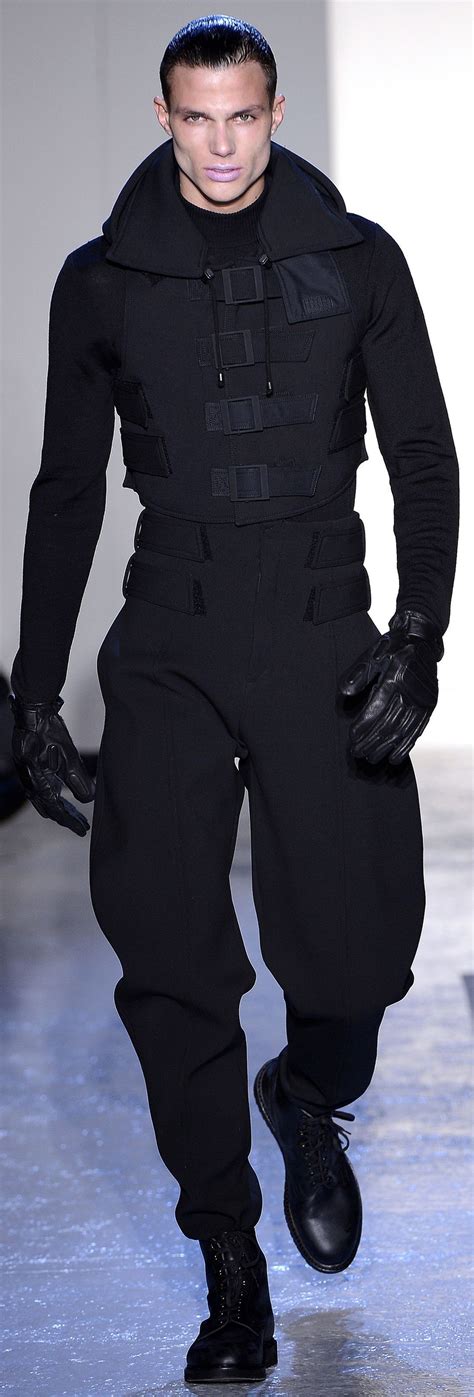 Now Trending: Sci-Fi Future Wear | Cyberpunk fashion, Futuristic ...