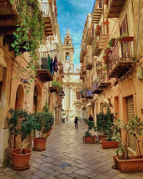 Beautiful historic centre of Palermo. We this amazing city! Ever been ...