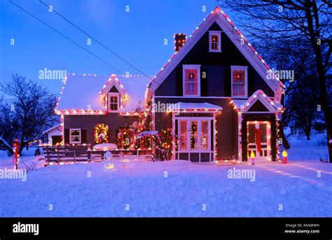 Maison décorée pour Noël, Crapaud, Prince Edward Island, Canada Photo ...